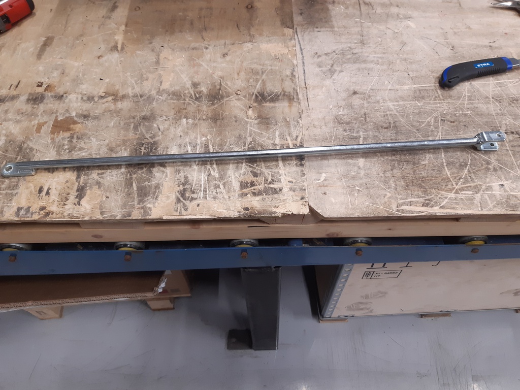 GUIDE BAR, 24x25x792MM, FEEDER CHUTE