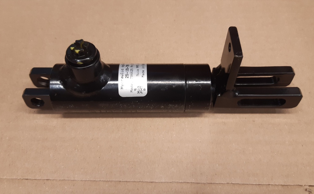 [56091234] HYDRAULIC CYLINDER, 18-70, L=142, SINGLE ACTION
