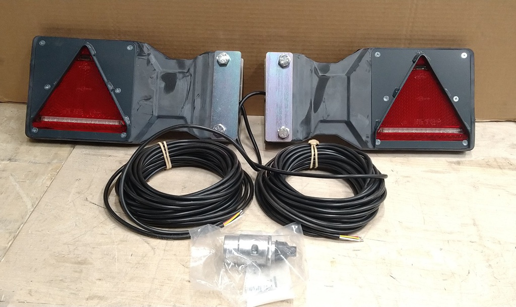 TAKAVALOSARJA, LED, TÜV-HYVÄKSYTTY, KILPI, TRL-L2